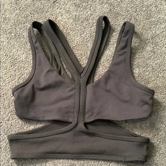 Alo Yoga Trackie bra - Picture 3 of 5
